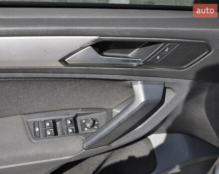 Сірий Фольксваген Тігуан, об'ємом двигуна 1.98 л та пробігом 174 тис. км за 20300 $, фото 25 на Automoto.ua