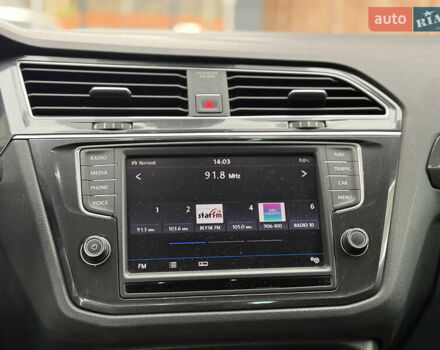 Сірий Фольксваген Тігуан, об'ємом двигуна 1.97 л та пробігом 149 тис. км за 23000 $, фото 29 на Automoto.ua