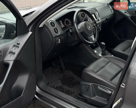 Серый Фольксваген Тигуан, объемом двигателя 2 л и пробегом 169 тыс. км за 12300 $, фото 30 на Automoto.ua