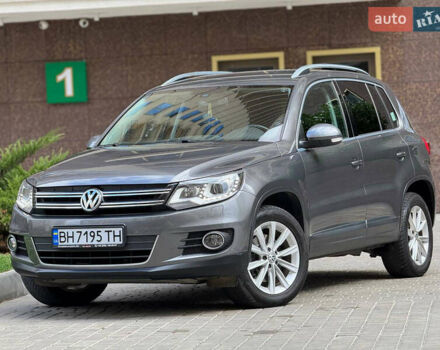 Серый Фольксваген Тигуан, объемом двигателя 1.97 л и пробегом 124 тыс. км за 17200 $, фото 1 на Automoto.ua
