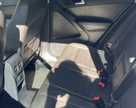 Сірий Фольксваген Тігуан, об'ємом двигуна 1.98 л та пробігом 148 тис. км за 13000 $, фото 17 на Automoto.ua