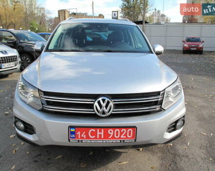Серый Фольксваген Тигуан, объемом двигателя 2 л и пробегом 186 тыс. км за 14900 $, фото 4 на Automoto.ua