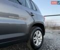Серый Фольксваген Тигуан, объемом двигателя 2 л и пробегом 135 тыс. км за 11950 $, фото 29 на Automoto.ua