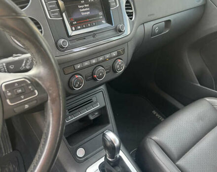 Сірий Фольксваген Тігуан, об'ємом двигуна 1.98 л та пробігом 120 тис. км за 12800 $, фото 8 на Automoto.ua