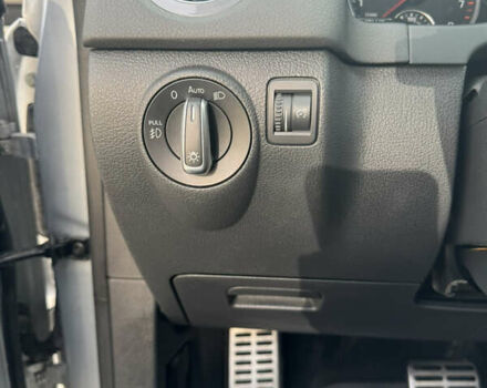 Сірий Фольксваген Тігуан, об'ємом двигуна 2 л та пробігом 175 тис. км за 12750 $, фото 48 на Automoto.ua