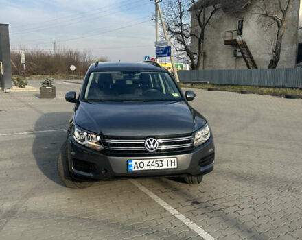 Сірий Фольксваген Тігуан, об'ємом двигуна 1.98 л та пробігом 120 тис. км за 12800 $, фото 1 на Automoto.ua