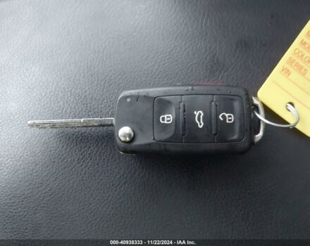 Сірий Фольксваген Тігуан, об'ємом двигуна 2 л та пробігом 151 тис. км за 10800 $, фото 8 на Automoto.ua