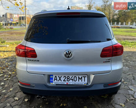 Серый Фольксваген Тигуан, объемом двигателя 1.98 л и пробегом 115 тыс. км за 12999 $, фото 6 на Automoto.ua