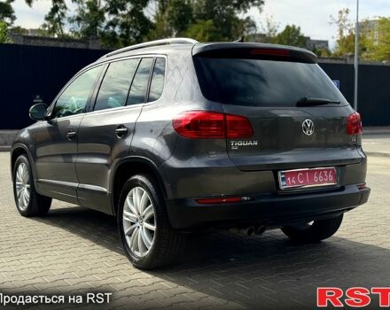 Серый Фольксваген Тигуан, объемом двигателя 2 л и пробегом 160 тыс. км за 13500 $, фото 5 на Automoto.ua