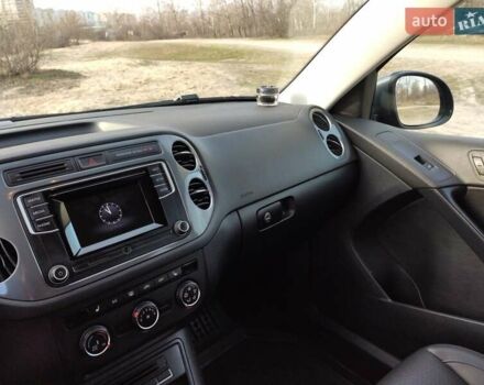 Серый Фольксваген Тигуан, объемом двигателя 1.98 л и пробегом 167 тыс. км за 10500 $, фото 9 на Automoto.ua