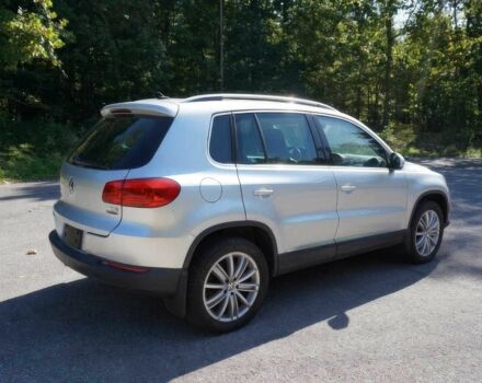 Сірий Фольксваген Тігуан, об'ємом двигуна 2 л та пробігом 72 тис. км за 9000 $, фото 4 на Automoto.ua