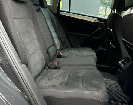 Сірий Фольксваген Тігуан, об'ємом двигуна 1.97 л та пробігом 181 тис. км за 22300 $, фото 15 на Automoto.ua