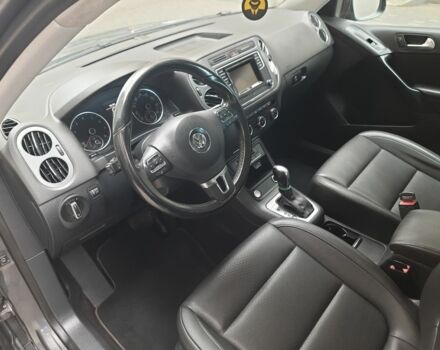 Сірий Фольксваген Тігуан, об'ємом двигуна 2 л та пробігом 193 тис. км за 12999 $, фото 8 на Automoto.ua