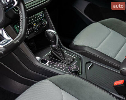 Серый Фольксваген Тигуан, объемом двигателя 1.98 л и пробегом 124 тыс. км за 25700 $, фото 27 на Automoto.ua