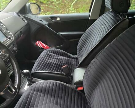 Серый Фольксваген Тигуан, объемом двигателя 1.98 л и пробегом 153 тыс. км за 14300 $, фото 10 на Automoto.ua