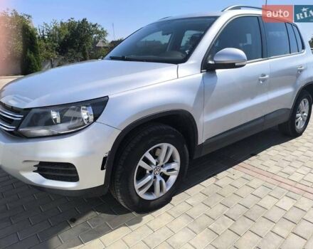 Сірий Фольксваген Тігуан, об'ємом двигуна 1.99 л та пробігом 186 тис. км за 13200 $, фото 2 на Automoto.ua