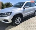 Сірий Фольксваген Тігуан, об'ємом двигуна 1.99 л та пробігом 186 тис. км за 13200 $, фото 2 на Automoto.ua