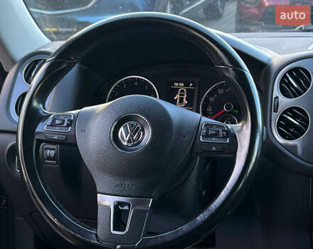 Серый Фольксваген Тигуан, объемом двигателя 2 л и пробегом 193 тыс. км за 13700 $, фото 19 на Automoto.ua