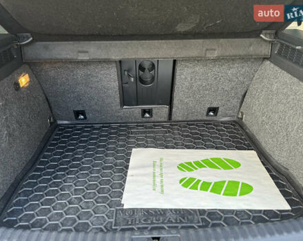 Серый Фольксваген Тигуан, объемом двигателя 1.98 л и пробегом 115 тыс. км за 12999 $, фото 16 на Automoto.ua