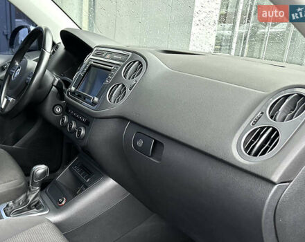 Серый Фольксваген Тигуан, объемом двигателя 1.39 л и пробегом 154 тыс. км за 14500 $, фото 19 на Automoto.ua