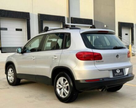 Сірий Фольксваген Тігуан, об'ємом двигуна 2 л та пробігом 70 тис. км за 3000 $, фото 4 на Automoto.ua