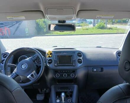 Сірий Фольксваген Тігуан, об'ємом двигуна 1.98 л та пробігом 235 тис. км за 12800 $, фото 8 на Automoto.ua