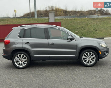 Серый Фольксваген Тигуан, объемом двигателя 2 л и пробегом 106 тыс. км за 15300 $, фото 3 на Automoto.ua