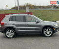 Серый Фольксваген Тигуан, объемом двигателя 2 л и пробегом 106 тыс. км за 15300 $, фото 3 на Automoto.ua
