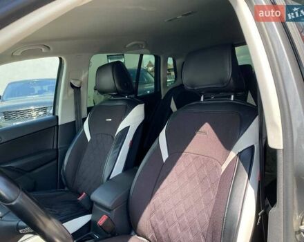 Серый Фольксваген Тигуан, объемом двигателя 1.98 л и пробегом 99 тыс. км за 12300 $, фото 17 на Automoto.ua