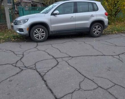 Сірий Фольксваген Тігуан, об'ємом двигуна 1.98 л та пробігом 122 тис. км за 14500 $, фото 4 на Automoto.ua