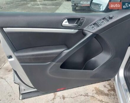 Серый Фольксваген Тигуан, объемом двигателя 1.98 л и пробегом 132 тыс. км за 12900 $, фото 63 на Automoto.ua