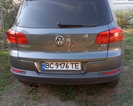Серый Фольксваген Тигуан, объемом двигателя 2 л и пробегом 160 тыс. км за 15000 $, фото 6 на Automoto.ua