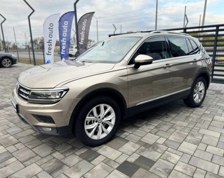 Серый Фольксваген Тигуан, объемом двигателя 2 л и пробегом 320 тыс. км за 20500 $, фото 7 на Automoto.ua