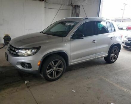 Серый Фольксваген Тигуан, объемом двигателя 2 л и пробегом 188 тыс. км за 336 $, фото 2 на Automoto.ua
