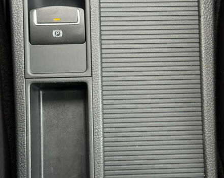 Серый Фольксваген Тигуан, объемом двигателя 2 л и пробегом 181 тыс. км за 15000 $, фото 33 на Automoto.ua