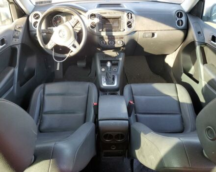 Сірий Фольксваген Тігуан, об'ємом двигуна 2 л та пробігом 166 тис. км за 8300 $, фото 7 на Automoto.ua