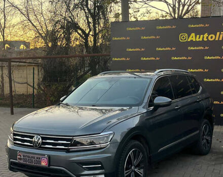 Серый Фольксваген Тигуан, объемом двигателя 1.98 л и пробегом 127 тыс. км за 17800 $, фото 3 на Automoto.ua