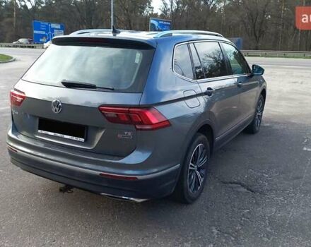 Серый Фольксваген Тигуан, объемом двигателя 2 л и пробегом 147 тыс. км за 23000 $, фото 8 на Automoto.ua