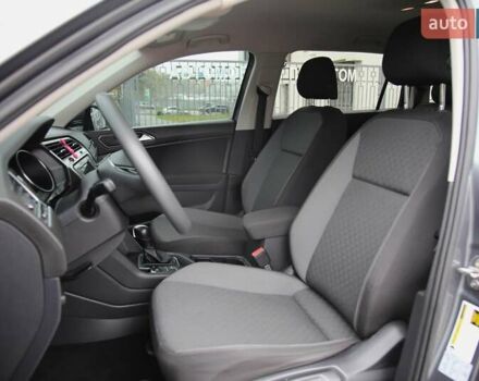 Сірий Фольксваген Тігуан, об'ємом двигуна 1.98 л та пробігом 160 тис. км за 16900 $, фото 6 на Automoto.ua