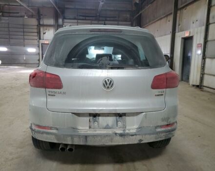 Сірий Фольксваген Тігуан, об'ємом двигуна 2 л та пробігом 187 тис. км за 6900 $, фото 4 на Automoto.ua