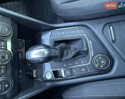 Серый Фольксваген Тигуан, объемом двигателя 2 л и пробегом 224 тыс. км за 25700 $, фото 60 на Automoto.ua