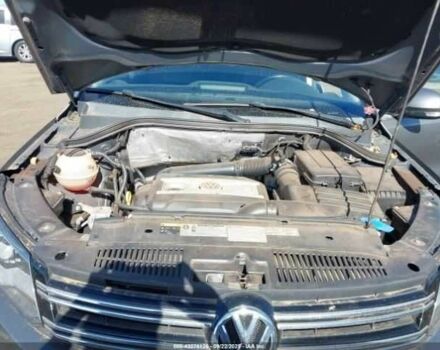 Серый Фольксваген Тигуан, объемом двигателя 2 л и пробегом 55 тыс. км за 8000 $, фото 9 на Automoto.ua