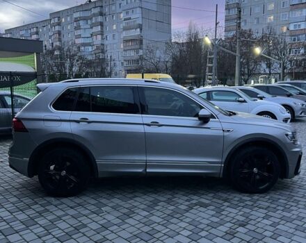 Серый Фольксваген Тигуан, объемом двигателя 2 л и пробегом 116 тыс. км за 28000 $, фото 9 на Automoto.ua