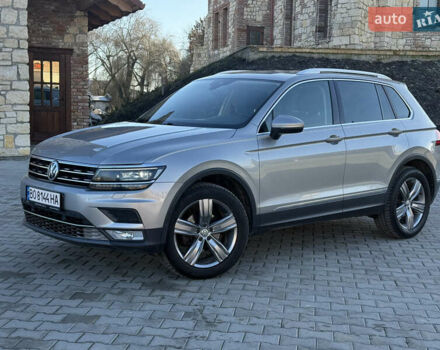 Серый Фольксваген Тигуан, объемом двигателя 2 л и пробегом 224 тыс. км за 25700 $, фото 5 на Automoto.ua