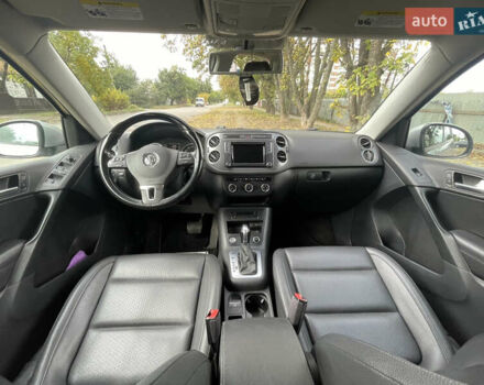 Сірий Фольксваген Тігуан, об'ємом двигуна 1.98 л та пробігом 199 тис. км за 12700 $, фото 10 на Automoto.ua