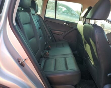 Сірий Фольксваген Тігуан, об'ємом двигуна 2 л та пробігом 166 тис. км за 8300 $, фото 10 на Automoto.ua