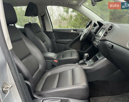 Серый Фольксваген Тигуан, объемом двигателя 2 л и пробегом 172 тыс. км за 10990 $, фото 8 на Automoto.ua