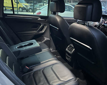 Серый Фольксваген Тигуан, объемом двигателя 1.97 л и пробегом 116 тыс. км за 28000 $, фото 21 на Automoto.ua