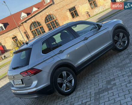 Серый Фольксваген Тигуан, объемом двигателя 2 л и пробегом 224 тыс. км за 25700 $, фото 12 на Automoto.ua