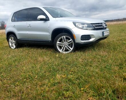 Сірий Фольксваген Тігуан, об'ємом двигуна 2 л та пробігом 48 тис. км за 14000 $, фото 2 на Automoto.ua